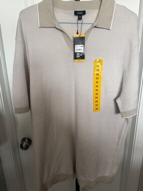 Express Men’s Short Sleeve Polo in Light Beige with Contrast Trim